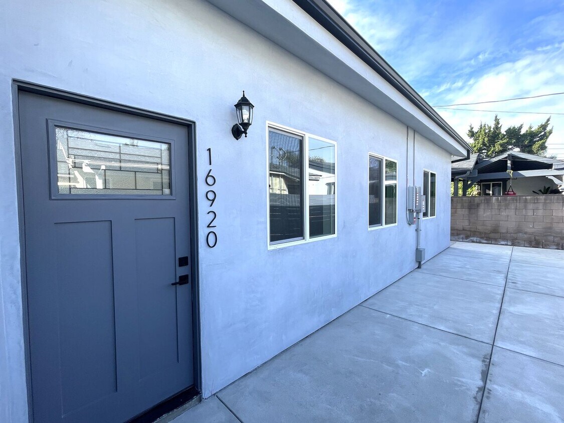 Primary Photo - New Construction: 2 Bed + 2 Bath ADU in La...