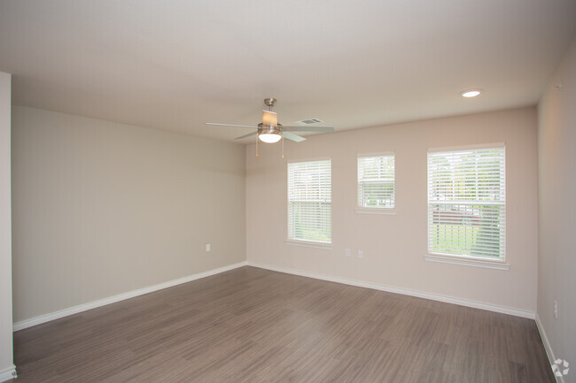 1HAB, 1BA - 684 ft² - Canova Palms 55+ Living