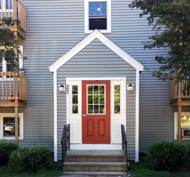 Foto del edificio - 20 Timber Ridge Ave