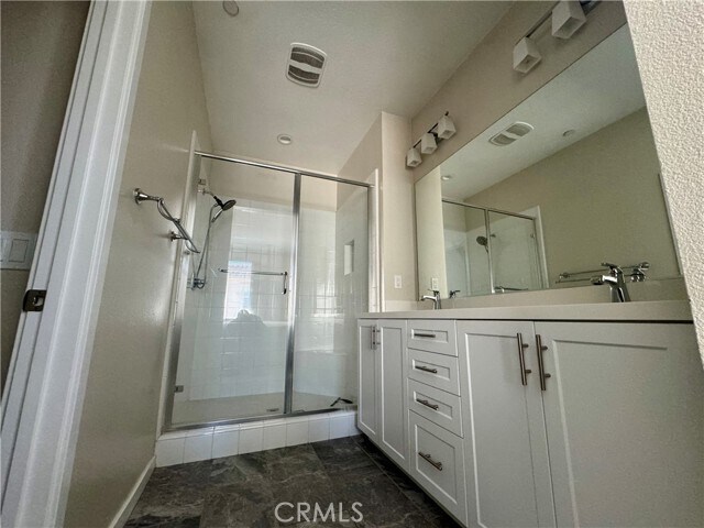 Foto del edificio - 21406 Dahlia Ct