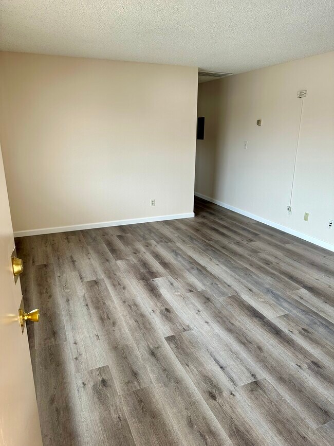 Foto del edificio - 520 N 1st St