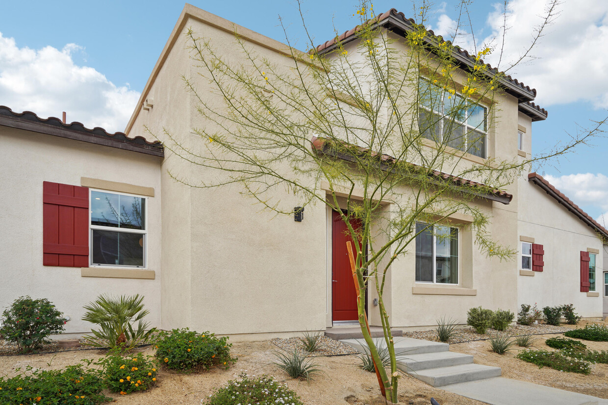 Primary Photo - 79154 Acacia Wy