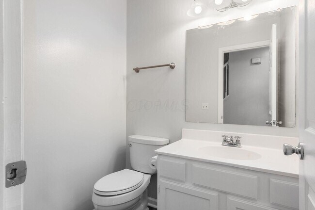 Foto del edificio - 5733 Clearfield Ln
