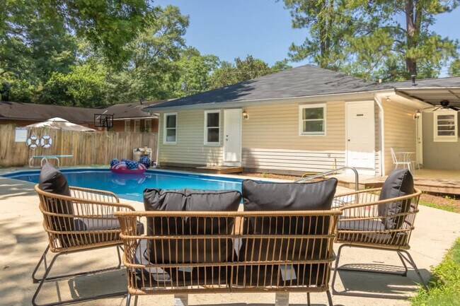 Foto del edificio - 5617 Ventura Dr