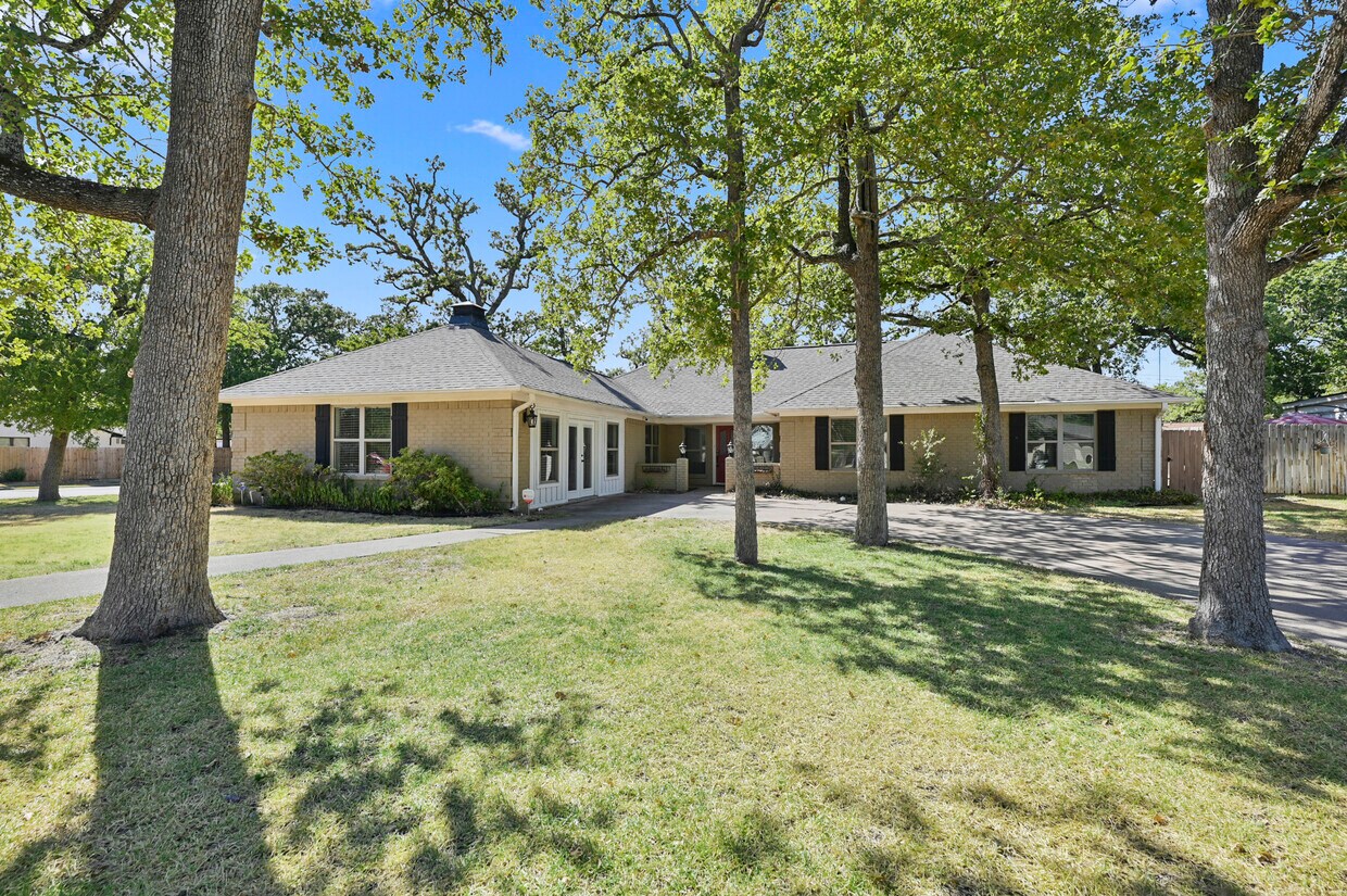 2701 Teakwood Ct, College Station, TX 77845 House Rental in College