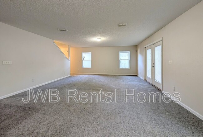 Building Photo - 8205 Dandy Ave