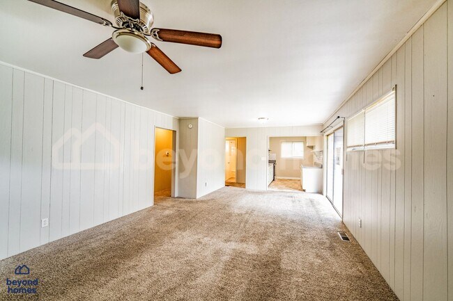 Foto del edificio - 1225 Birchwood St