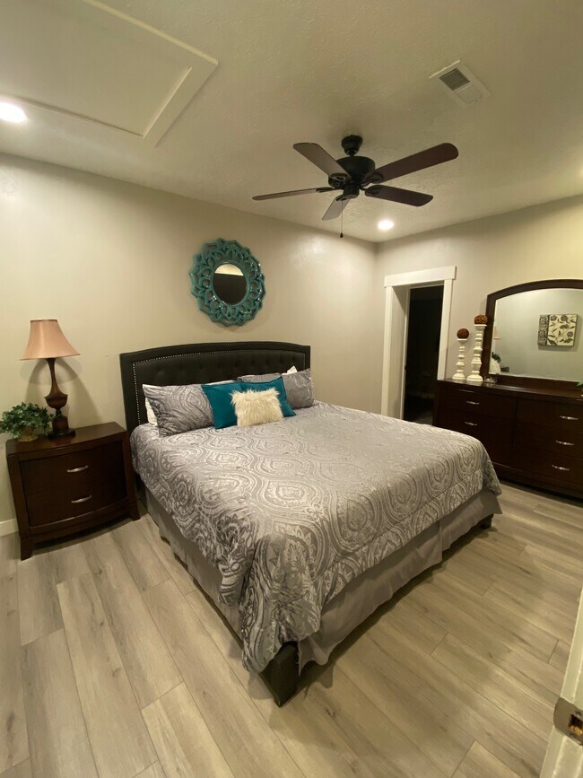 Dormitorio principal - 292 W 300 N