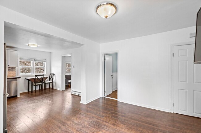 Foto del edificio - 41 Webster Ave