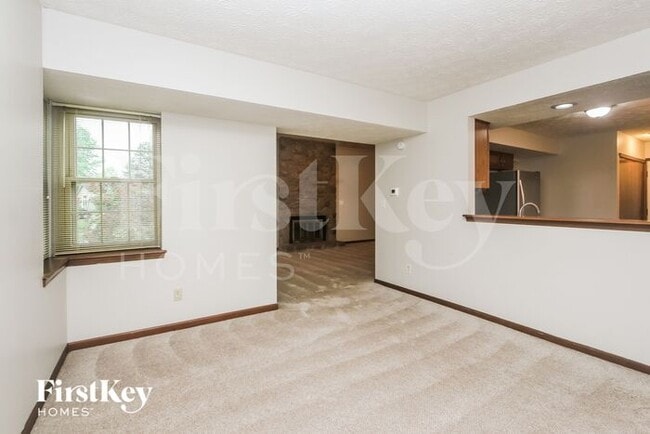 Building Photo - 7374 Benoit Dr