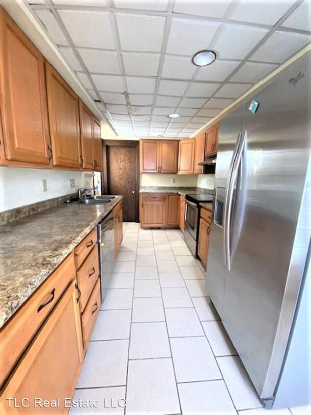 Foto principal - 3 br, 2 bath House - 439 N Washington St