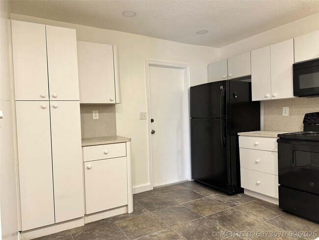 Foto del edificio - 1905 SW 86th Ave