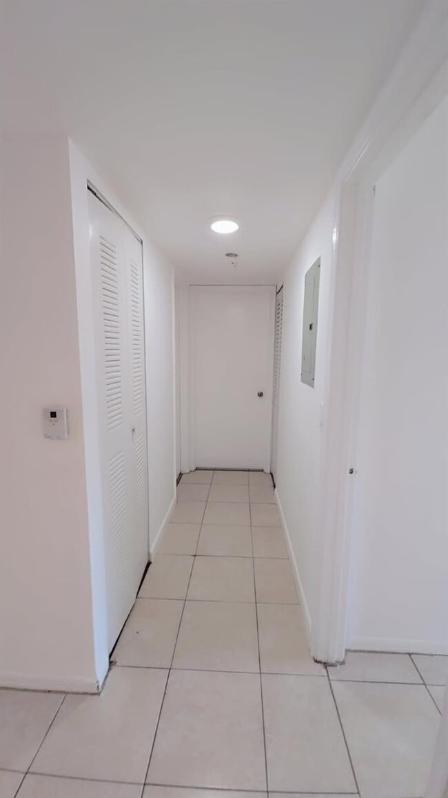 Building Photo - 3640 N 56th Ave