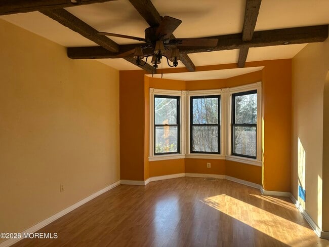 Foto del edificio - 202 Monmouth Blvd