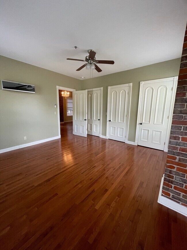 large bedroom w/3 closets - 1410 S Gaines St