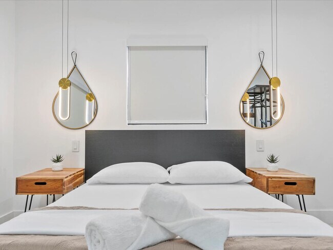 Foto del edificio - 256 NW 57th St