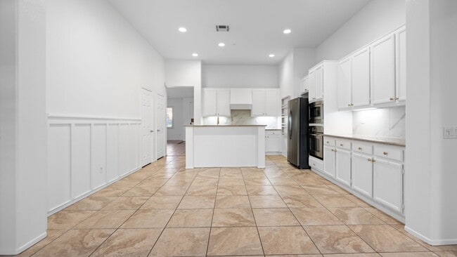 Building Photo - Spacious 4-Bedroom Home with Bonus Room – ...