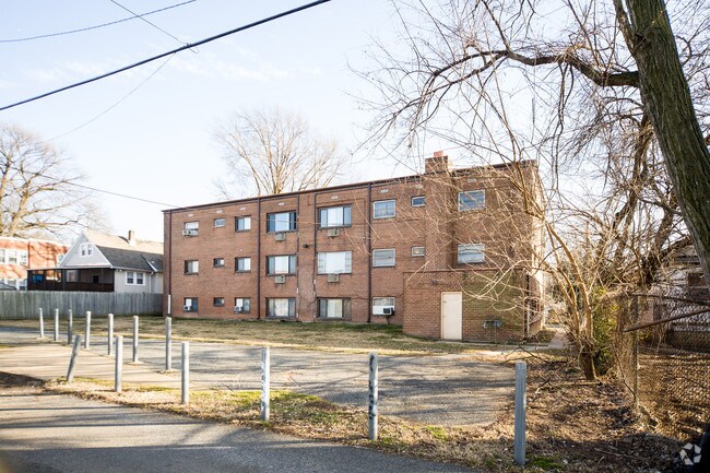 Building Photo - 3312 E St SE