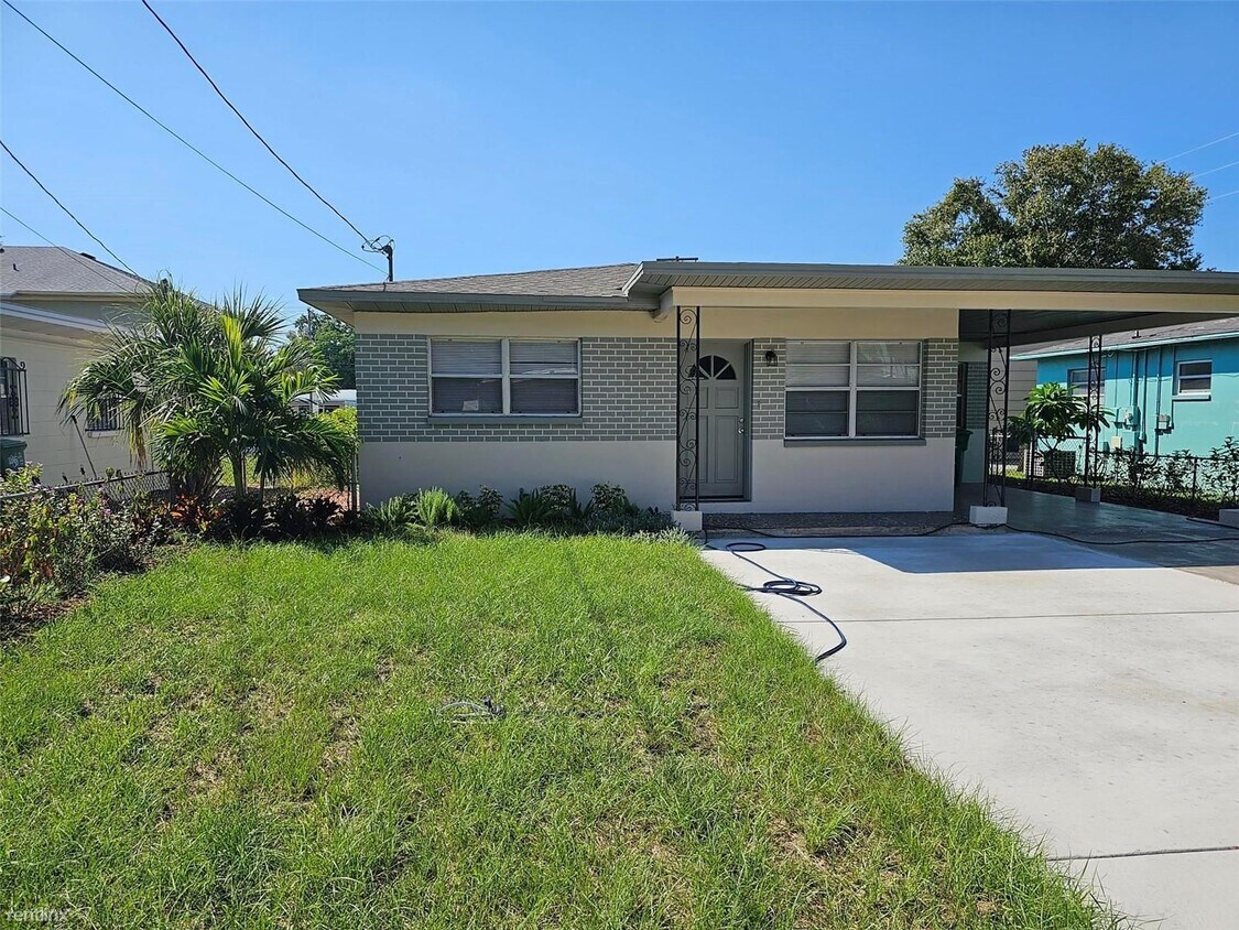 Foto principal - 3 br, 2 bath House - 3418 W Grace Street