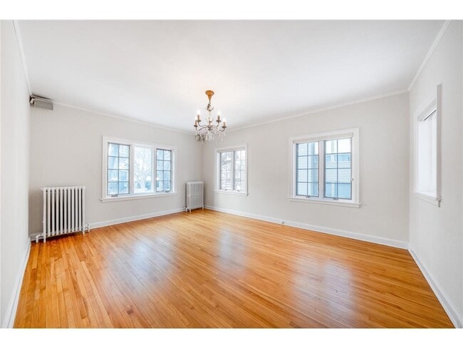 Foto del edificio - 1721 Humboldt Ave S