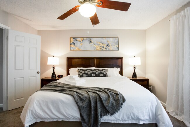 Foto del edificio - 169 Willow Stream Ct