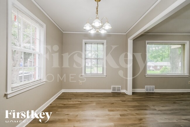 Building Photo - 1493 Fox St