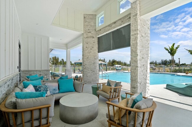 Building Photo - Oasis at Surfside