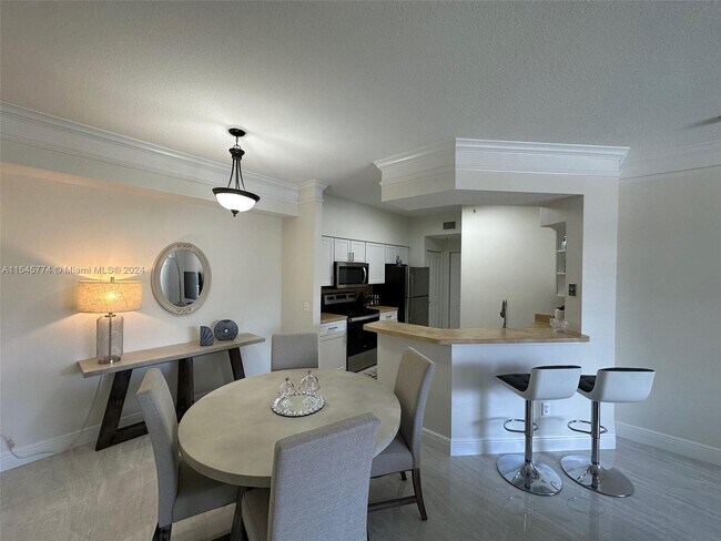 Foto del edificio - 4206 Myrtlewood Cir E