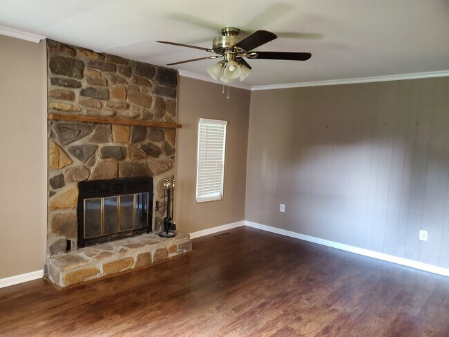 Foto del edificio - Knoxville 37912 - OPEN HOUSE Saturday, Sep...