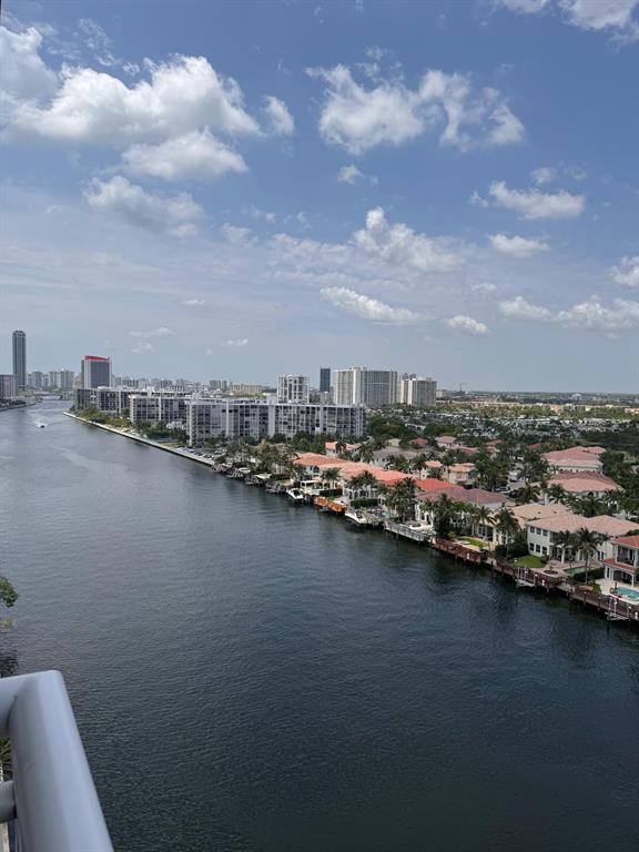 Foto del edificio - 1600 S Ocean Dr