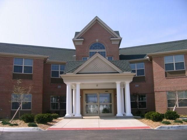 Foto principal - 5861 Roche Dr