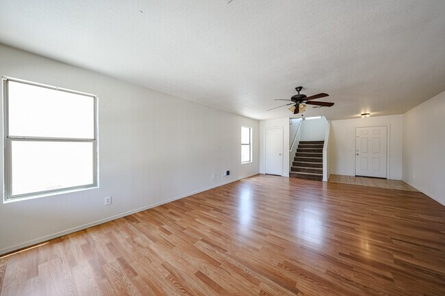 Foto del edificio - 11816 W Rosewood Dr