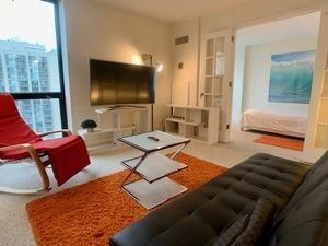 Building Photo - 1 bedroom in Chicago IL 60610