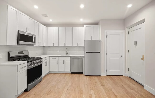 Foto del edificio - 157 E 37th St