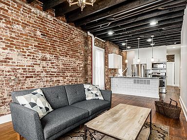 Living Space - 1685 E Main St