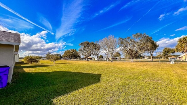 Building Photo - Charming, Spacious 2 Bedroom, 2 Bathroom H...
