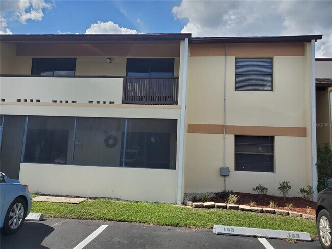 Foto del edificio - 3541 E Fort King St