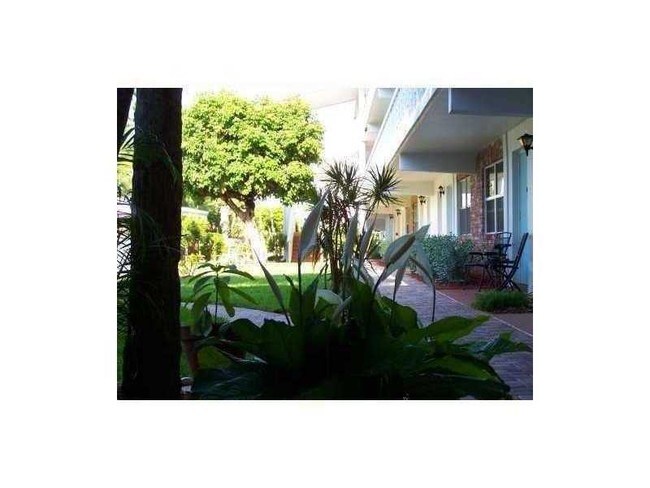 Foto del edificio - 234 Hibiscus Ave