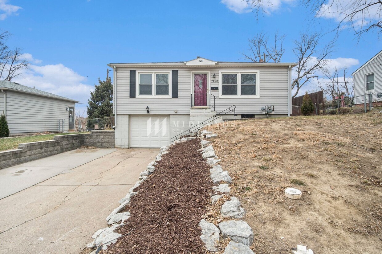 7422 S 77th Ave, La Vista, NE 68128 House Rental in La Vista, NE