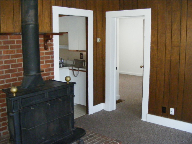 Living Room - 325 N Washington Ave