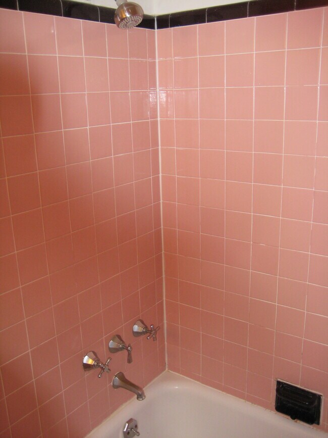 Foto del edificio - 2932 Drew Ave S