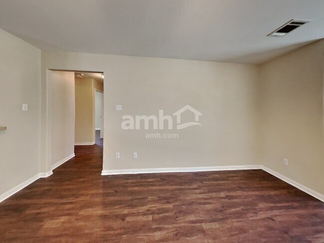 Foto del edificio - 4231 Nueces River Loop