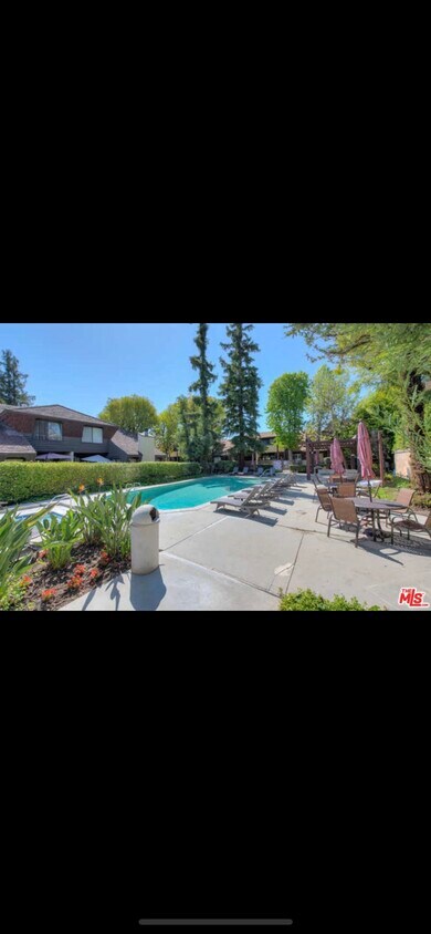 Primary Photo - 15050 Sherman Way