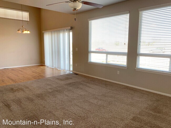 Building Photo - 3 br, 2.5 bath House - 2974 Denver Drive