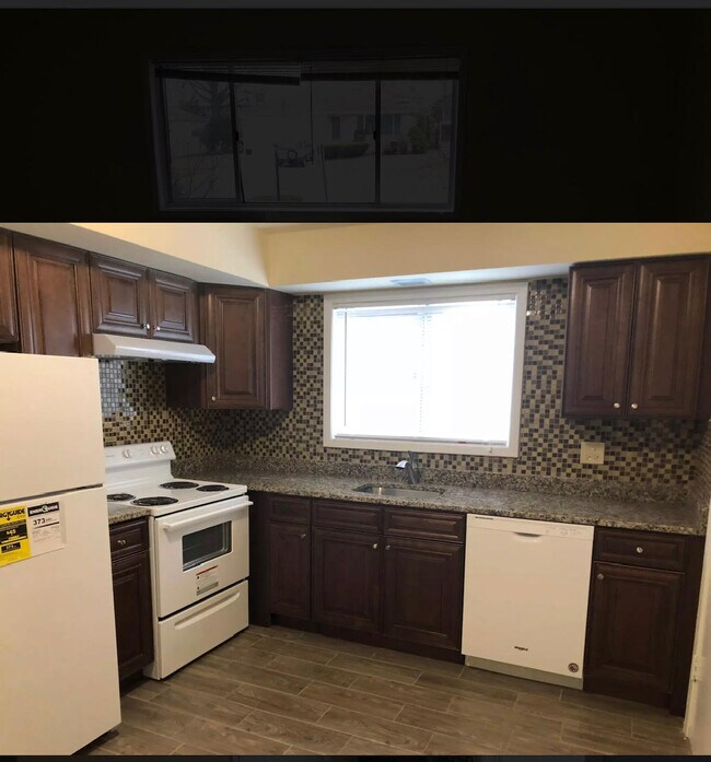 Photo - 1418 Carol St Apartments