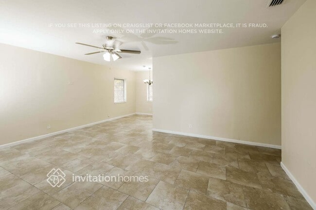 Building Photo - 738 S 11th St