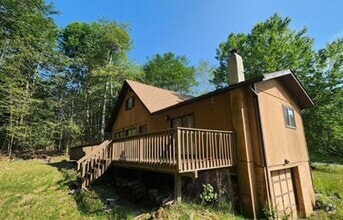 Building Photo - 9116 Idlewild Dr