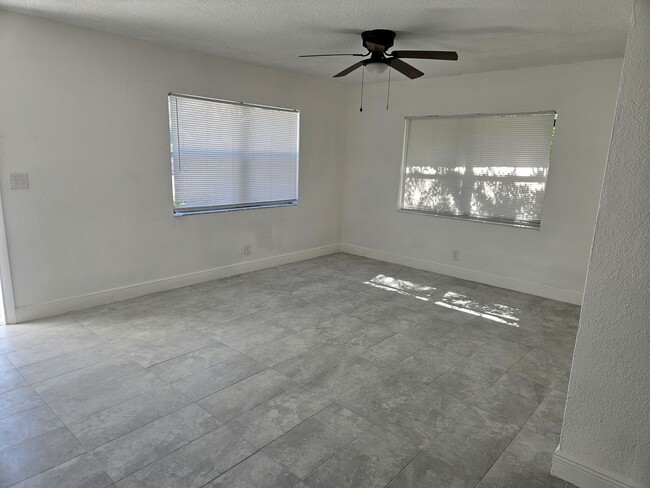 Building Photo - 1545 NW 8th Ave