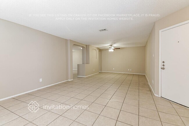 Foto del edificio - 2040 Cardinal Ln