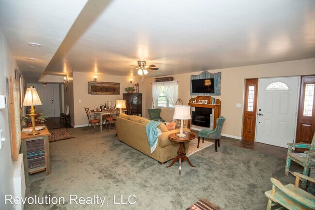 Building Photo - 3 br, 2 bath House - 1040 West Conway Ave.